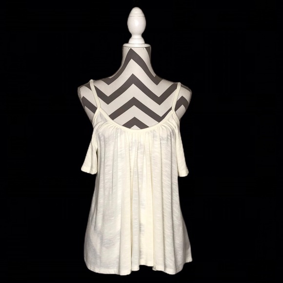 Poof-Cream Blouse-Cold shoulder Sleeves-EUC-Sz Med - Picture 1 of 5